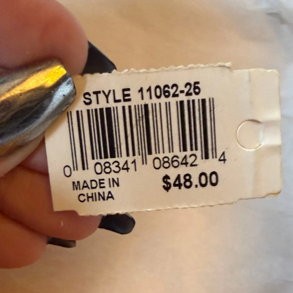 Elegant Pearl Cluster Necklace - NWT - Picture 4 of 5